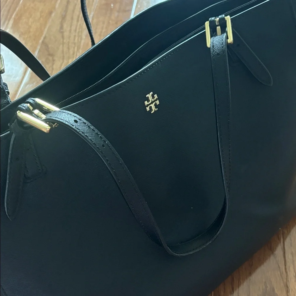 Tory Burch black saffiano leather Robinson tote bag